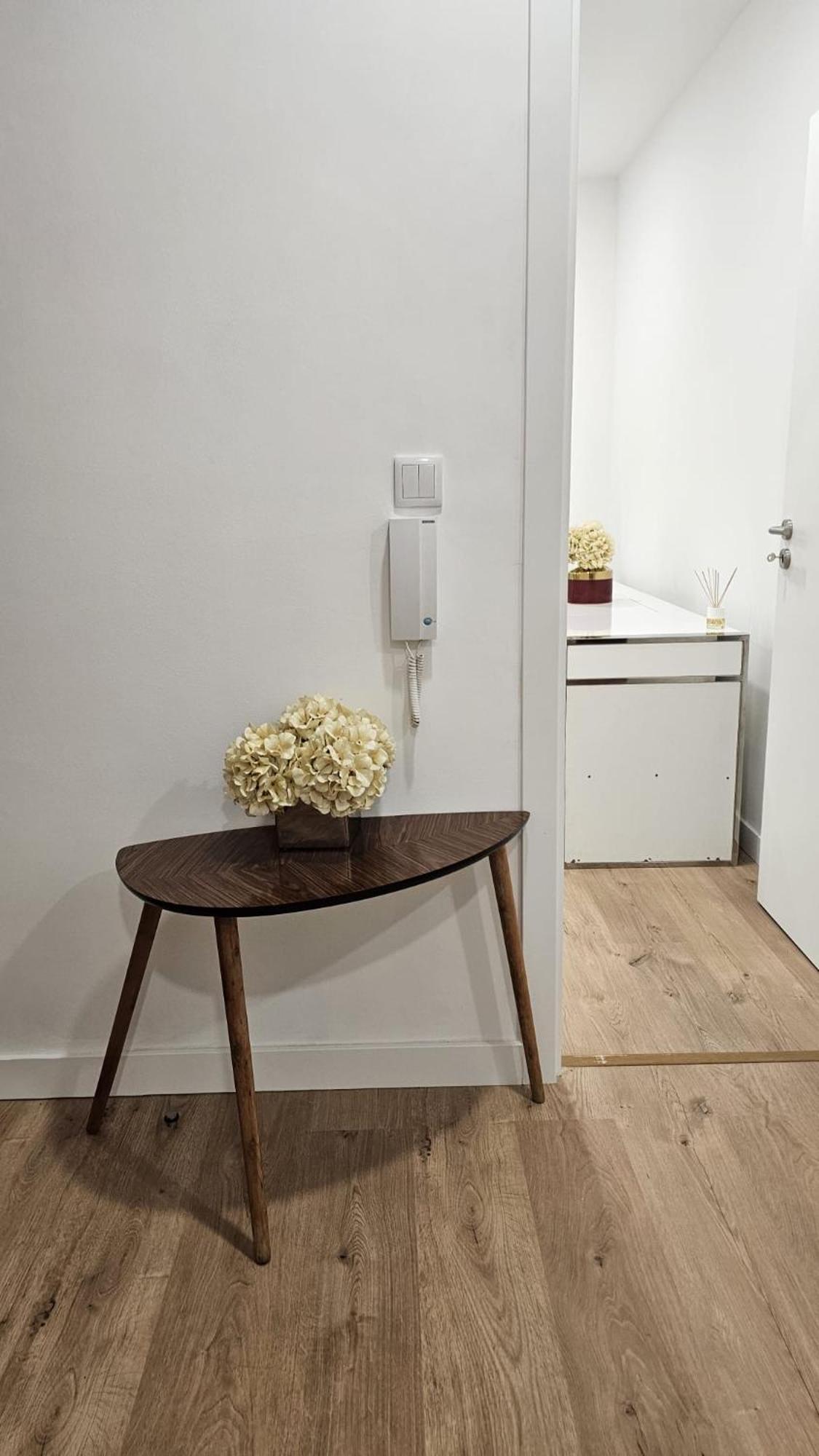 Apartamento T3 Em Lisboa/ Келуш Экстерьер фото